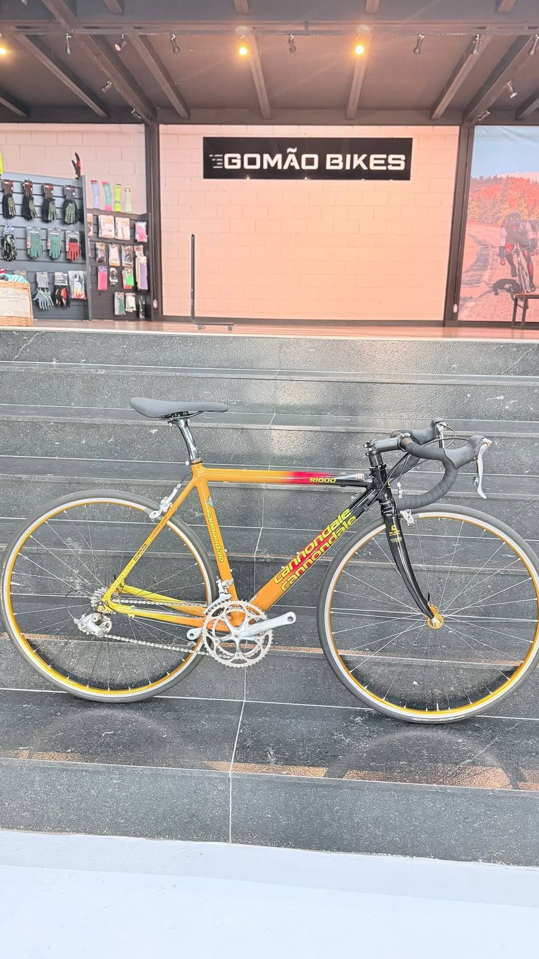 Mais uma joia rara.
